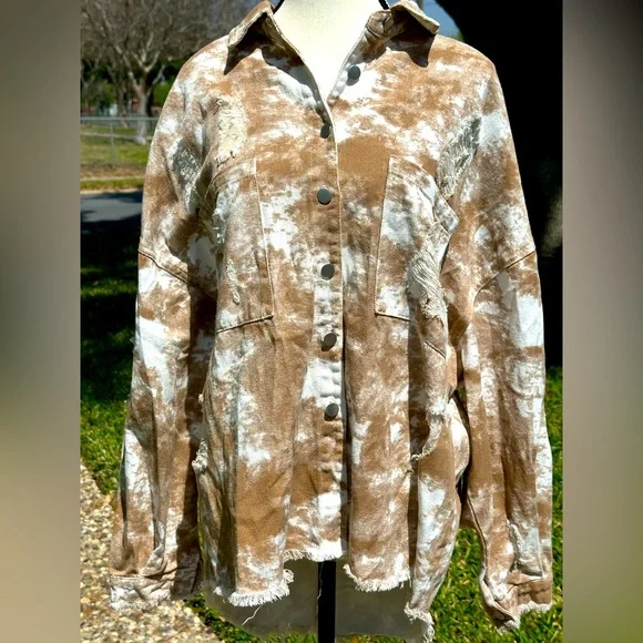 POL Tie Dye Raw Edge Shacket - Picture 5 of 11